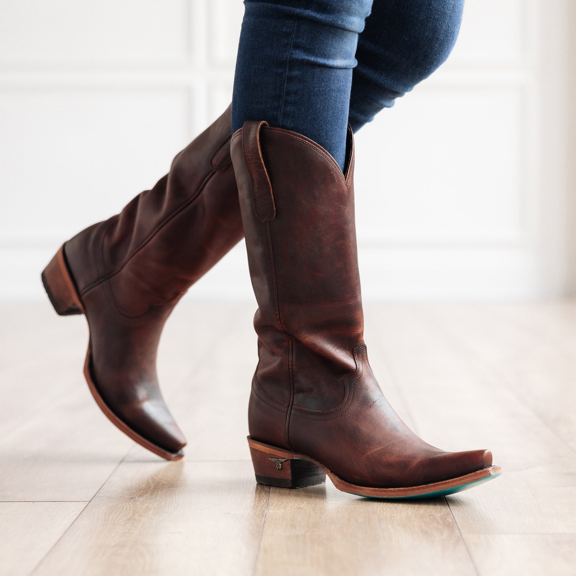 Lane Boots – Lucky Chuck™